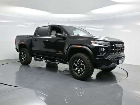 Used 2024 GMC Canyon AT4X image 38
