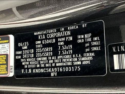 New 2026 Kia Carnival EX image 9