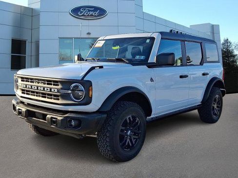 Certified 2023 Ford Bronco Black Diamond image 3