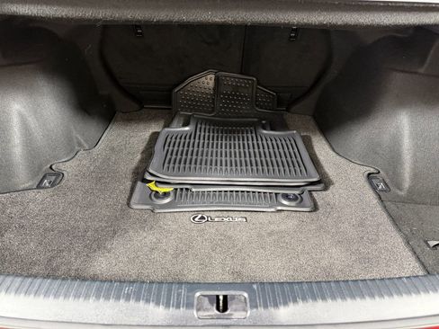 Used 2015 Lexus IS 350 w/ F-Sport Package RWD image 12