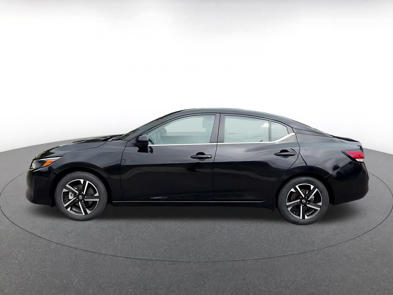 Used 2025 Nissan Sentra SV FWD image 8