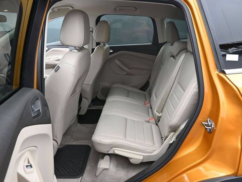Used 2016 Ford Escape SE w/ SE Leather Comfort Package AWD/4WD image 39
