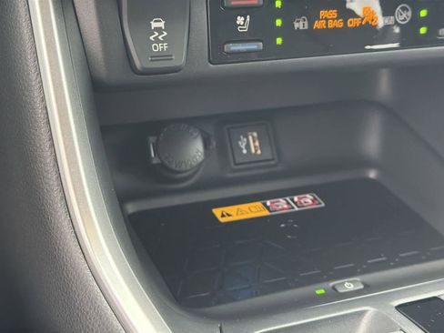 Certified 2025 Toyota RAV4 XSE image 23