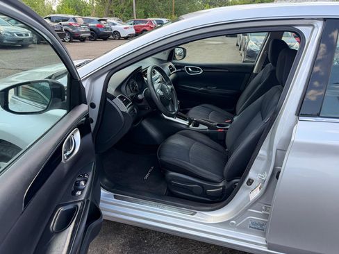 Used 2016 Nissan Sentra SV w/ Style Package image 14