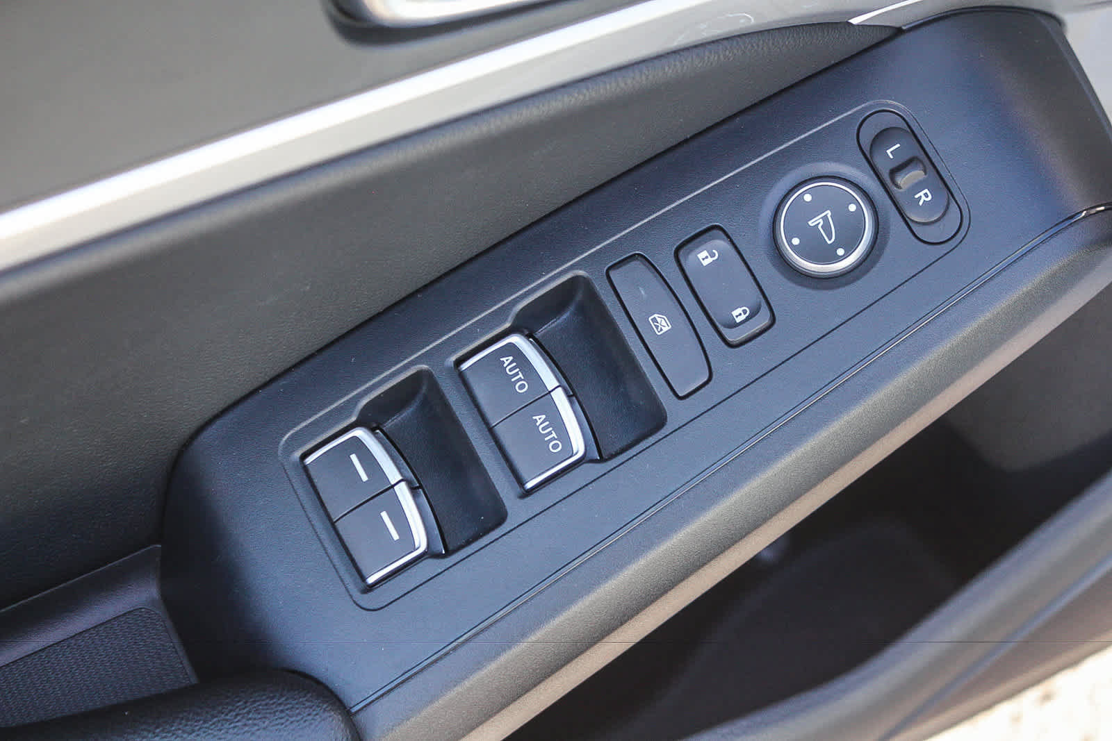 Used 2025 Acura Integra FWD image 26
