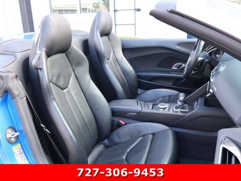 Used 2021 Audi R8 V10 w/ Premium Package image 20