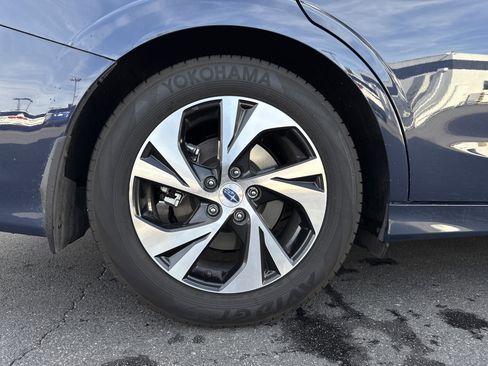 Used 2025 Subaru Legacy Premium image 7