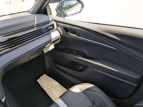 New 2026 Toyota Camry SE w/ Convenience Package FWD image 16