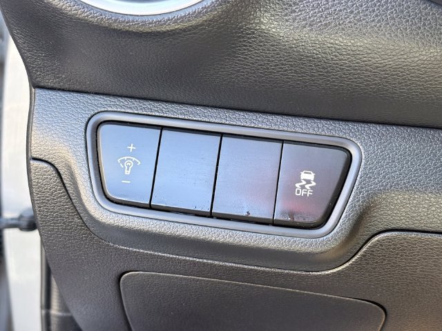 Used 2023 Kia Forte LXS FWD image 22