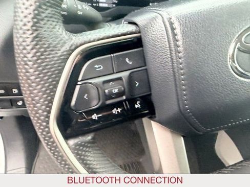 Used 2024 Toyota Tundra Limited AWD/4WD image 29