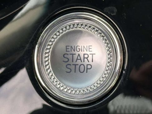 Used 2025 Genesis G70 2.5T RWD image 31