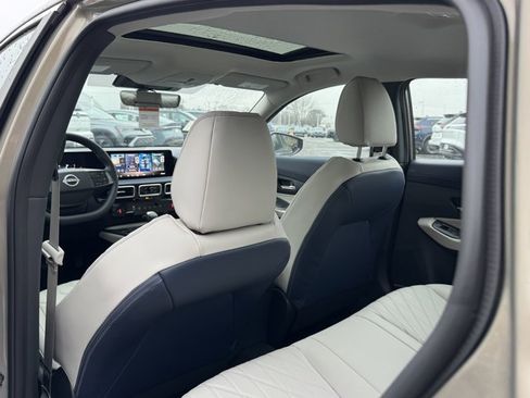 New 2026 Nissan Sentra SL w/ Floor Mat Package image 37