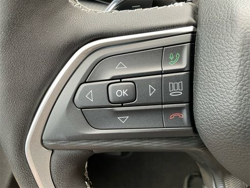 New 2025 Jeep Grand Cherokee L Laredo w/ Luxury Tech Group I image 33