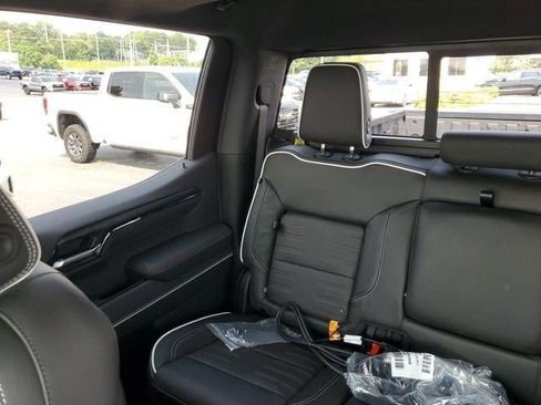 New 2026 GMC Sierra 1500 AT4X AWD/4WD image 8
