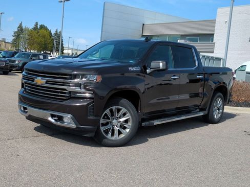 Used 2019 Chevrolet Silverado 1500 High Country w/ Z71 Off-Road Package image 1