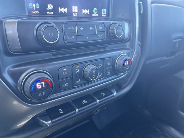 Used 2018 Chevrolet Silverado 1500 LT w/ All Star Edition AWD/4WD image 11