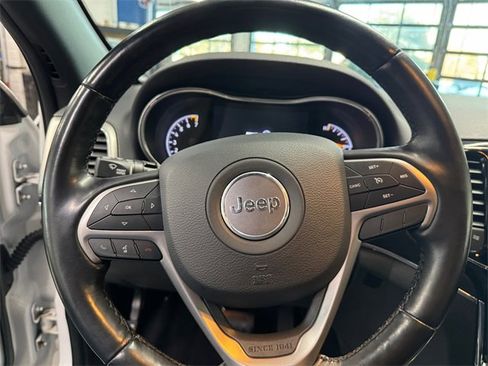 Used 2020 Jeep Grand Cherokee Limited image 19
