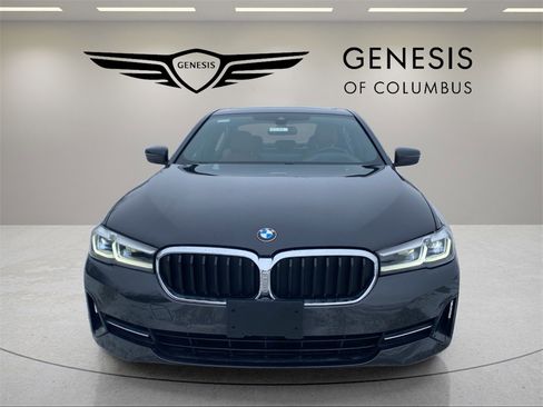 Used 2023 BMW 530i xDrive w/ Premium Package image 8