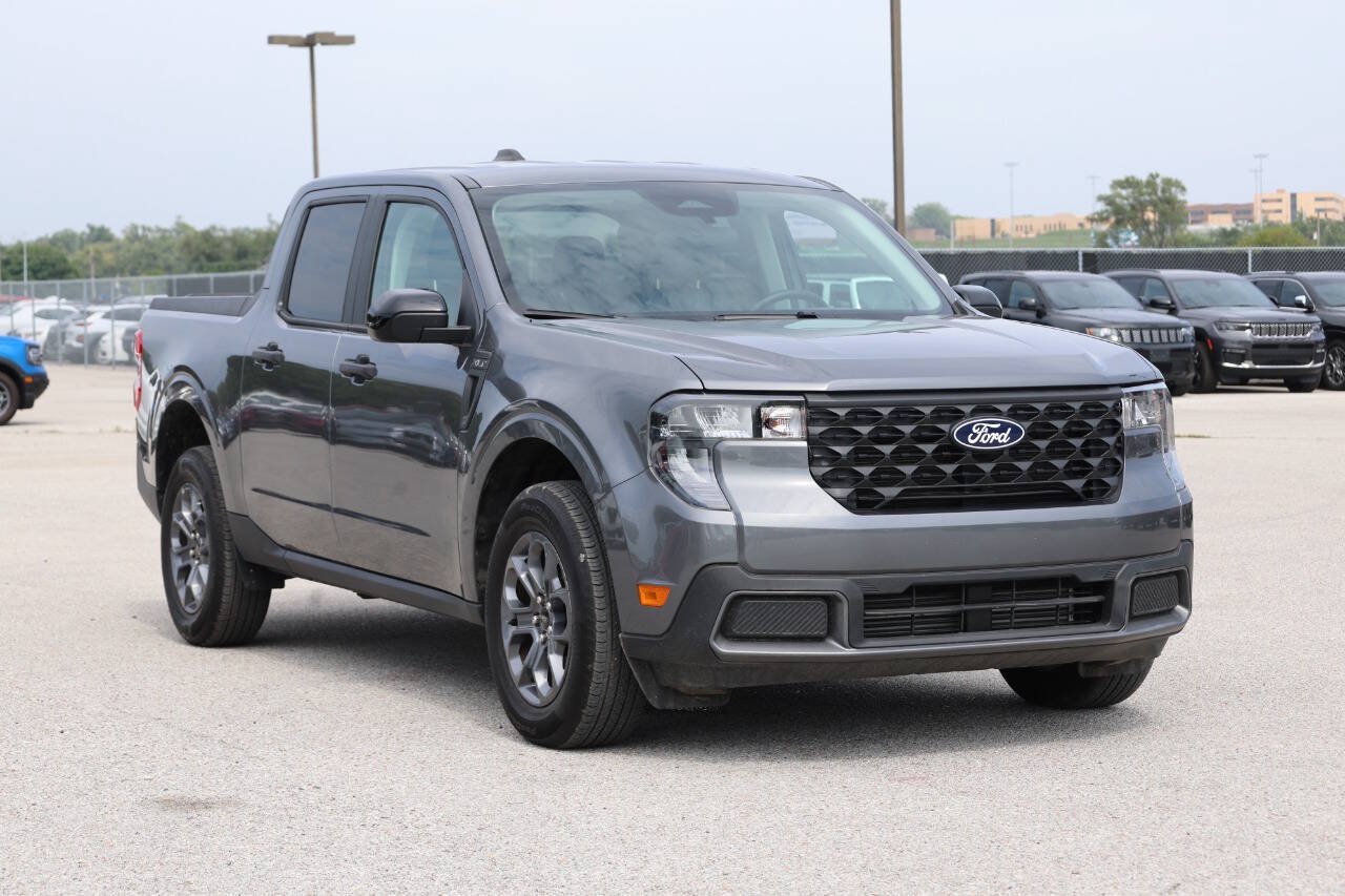 Used 2025 Ford Maverick XLT w/ XLT Luxury Package AWD/4WD image 4