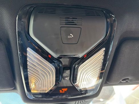 Used 2018 BMW 540i image 36