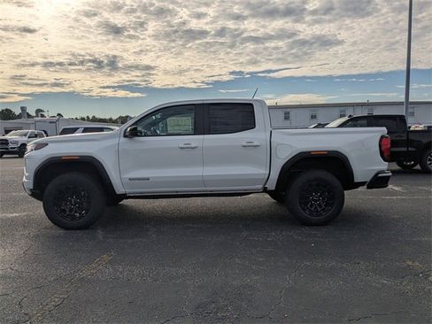 New 2026 GMC Canyon Elevation image 7