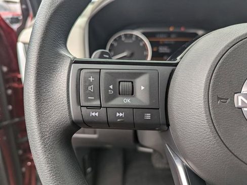 Certified 2023 Nissan Rogue SV FWD image 37