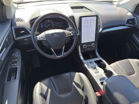 Used 2022 Ford Edge Titanium image 7