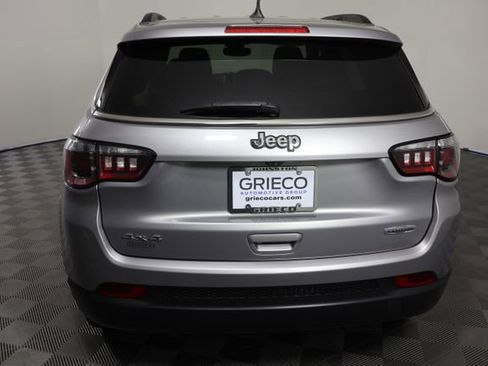Used 2022 Jeep Compass Latitude w/ Convenience Group AWD/4WD image 7