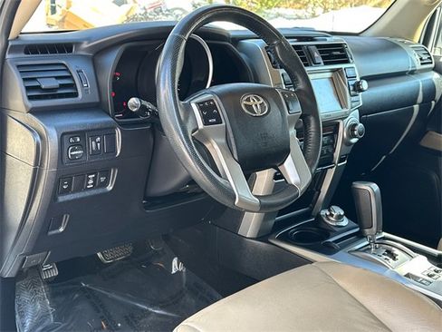 Used 2011 Toyota 4Runner Limited image 19
