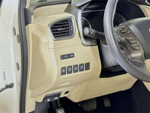 Used 2020 Nissan Murano SL w/ Moonroof Package image 8