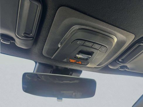 Used 2023 Toyota Corolla SE image 28