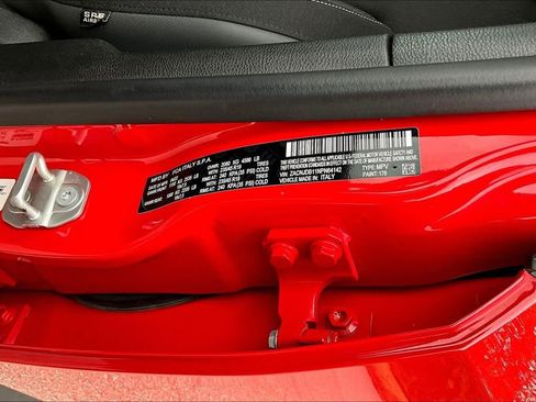 Used 2022 Jeep Renegade Latitude w/ Sun/Sound Group image 18