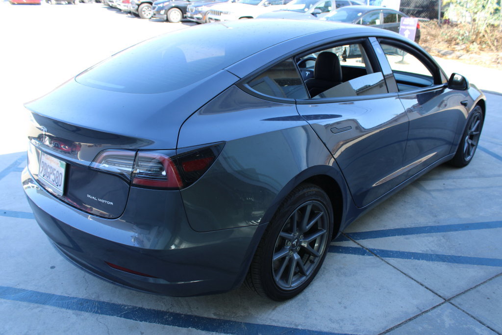 Used 2022 Tesla Model 3 Long Range AWD/4WD image 4