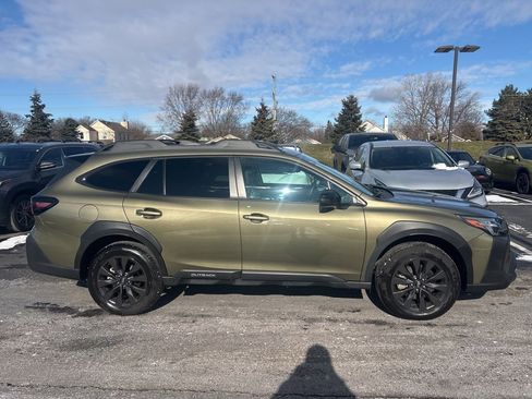 Certified 2025 Subaru Outback Onyx Edition image 2