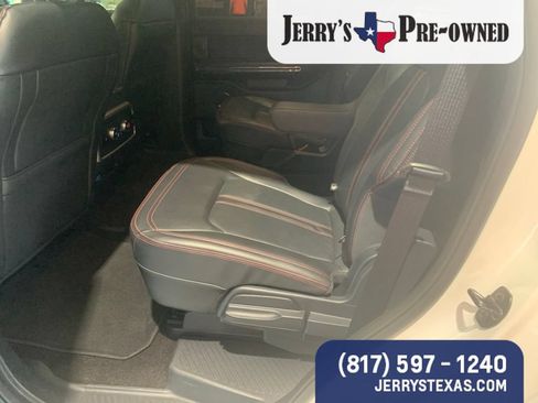 Used 2023 Ford Expedition Limited RWD image 8