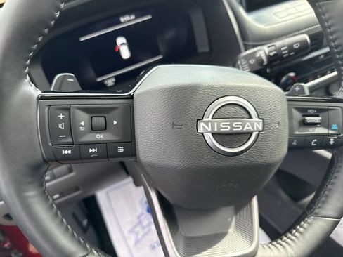Used 2025 Nissan Rogue SL w/ SL Premium Package AWD/4WD image 17