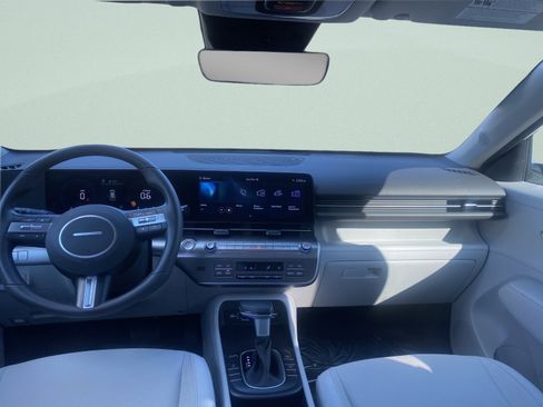 Used 2024 Hyundai Kona SEL image 16