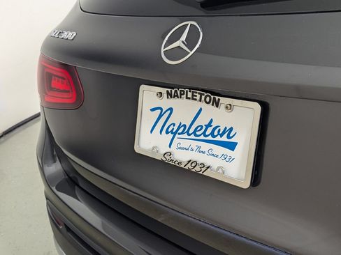 Used 2021 Mercedes-Benz GLC 300 4MATIC image 7