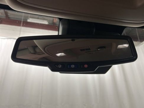 Used 2020 GMC Yukon Denali w/ Denali Premium Package image 13