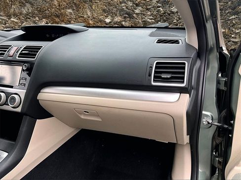 Used 2016 Subaru Impreza 2.0i Premium image 12