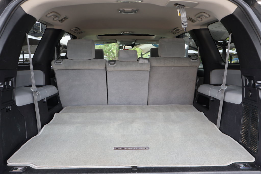 Used 2019 Toyota Sequoia SR5 AWD/4WD image 61