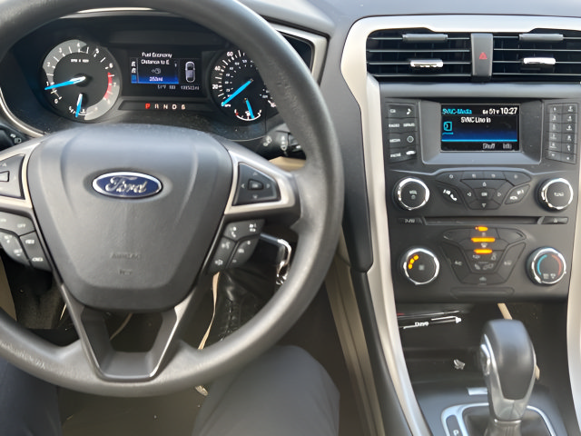 Used 2013 Ford Fusion SE FWD image 9