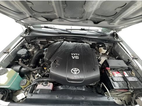 Used 2013 Toyota Tacoma PreRunner w/ TRD Off-Road Pkg RWD image 17
