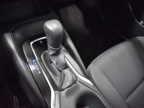 Used 2025 Toyota Corolla LE image 17