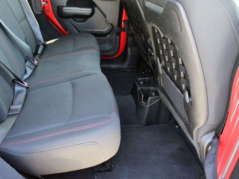 Used 2021 Jeep Wrangler Unlimited Rubicon image 26