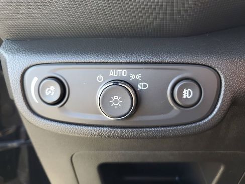 Used 2022 Chevrolet TrailBlazer RS w/ Technology Package image 23