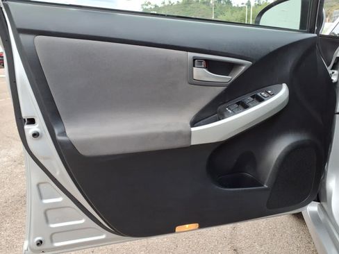 Used 2012 Toyota Prius Two FWD image 12