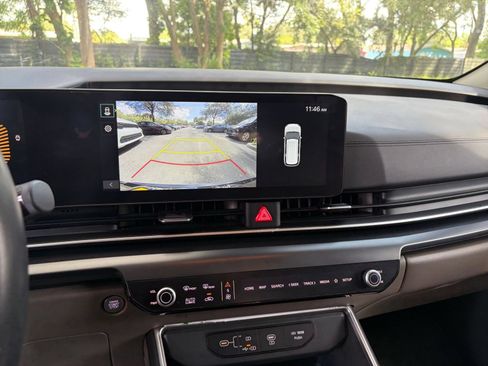Used 2026 Kia Carnival FWD image 26