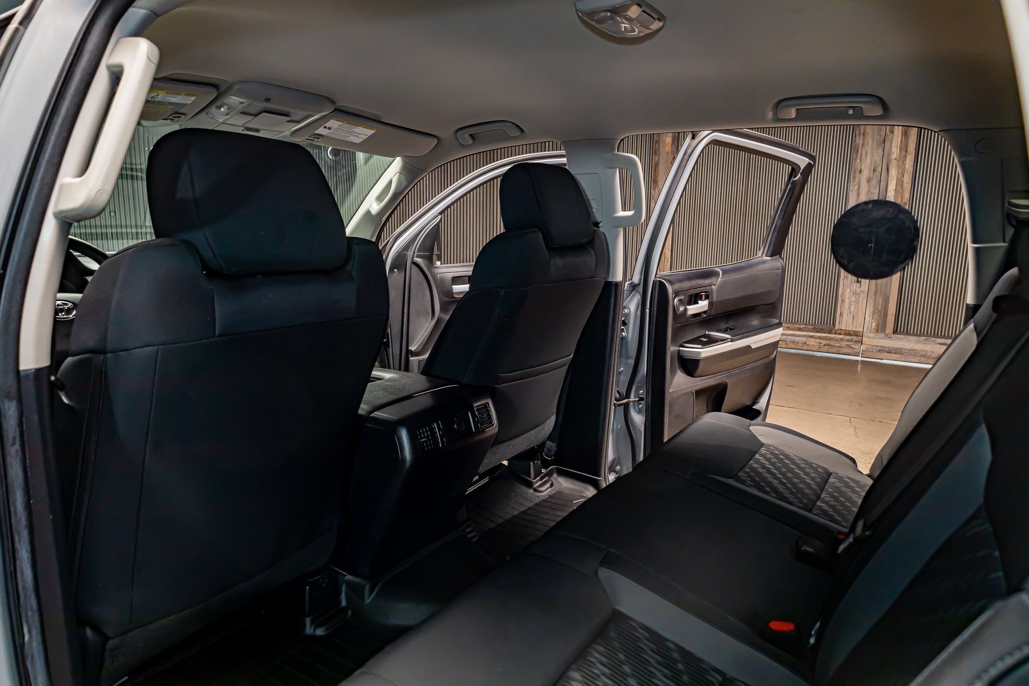 Used 2019 Toyota Tundra SR5 w/ SR5 Upgrade Package AWD/4WD image 21