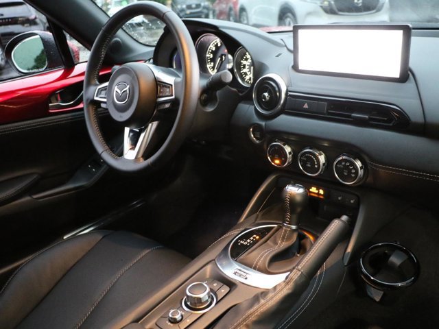 Certified 2026 MAZDA MX-5 Miata Grand Touring w/ Appearance Package RWD image 9